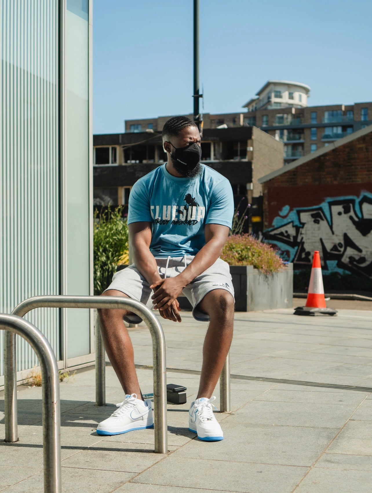 T-SHIRT & SHORT SET