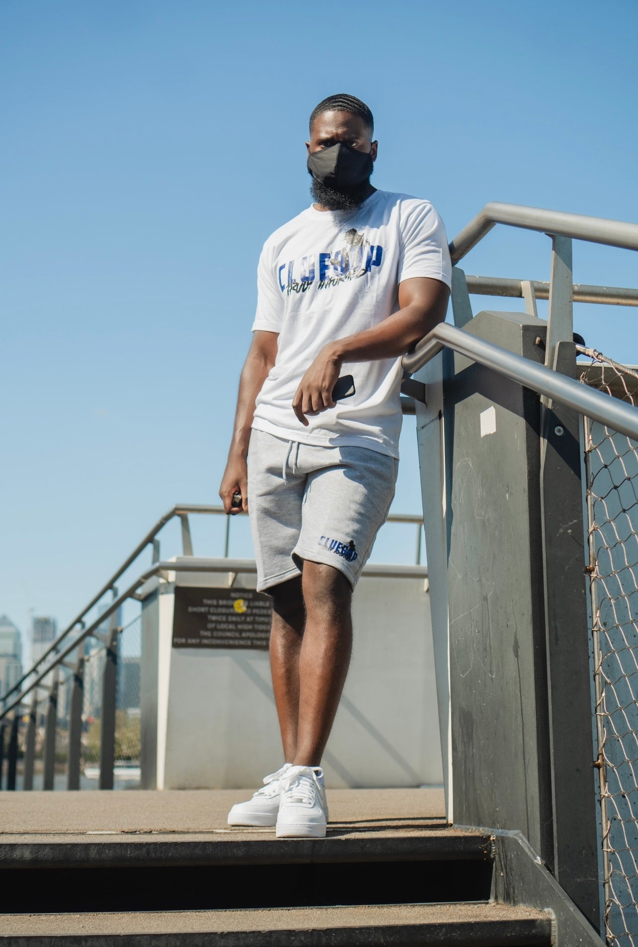 T-SHIRT & SHORT SET